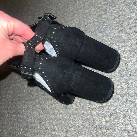 Carlos suede heel booties. 6 - Picture 4 of 7